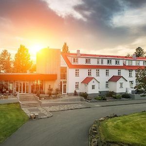 Gistihúsið - Lake Hotel Egilsstadir